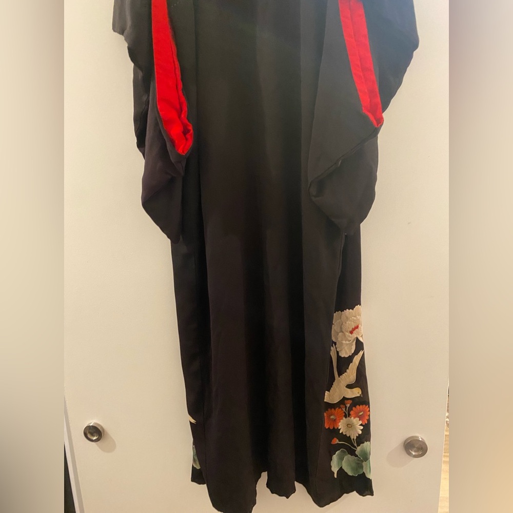 Vintage Kimono - Picture 3 of 15